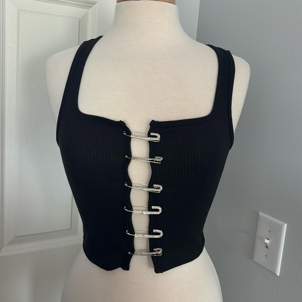 Black crop top